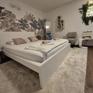 Noellica Apartment