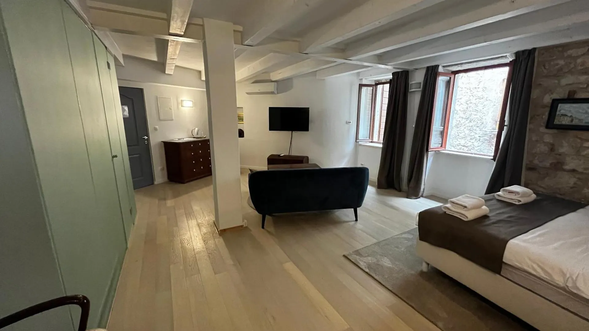 Studios Onethreefive Rovinj 0*,  Croatia