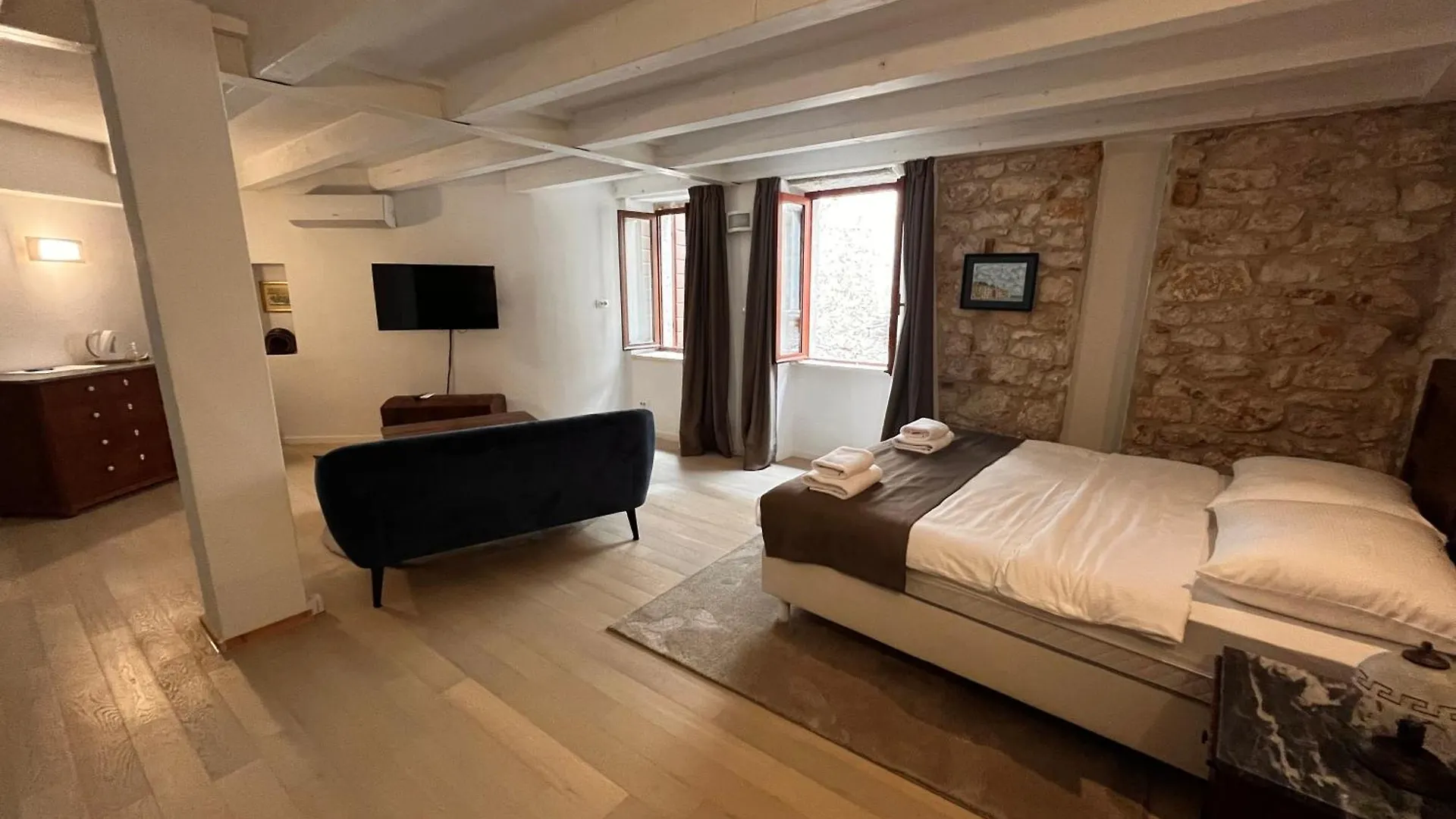 Studios Onethreefive Rovinj 0*,  Croatia